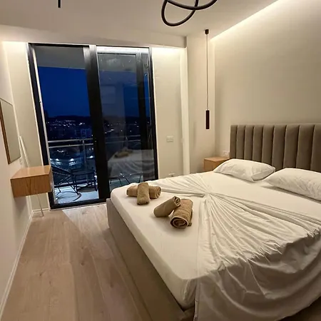Luxury Skyline -tirana Center * Tirana